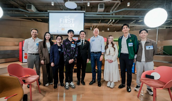 เมื่อ AI ทำให้องค์กรกลายเป็นรูปนาฬิกาทราย คนทำงานต้องอัพสกิลแบบคู่