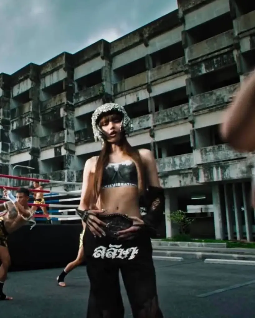 จาก SaWaDiKa สู่ยูทิวบ์ยอดวิวสูงสุด เพลงเดียวที่เร่งเครื่อง Soft Power