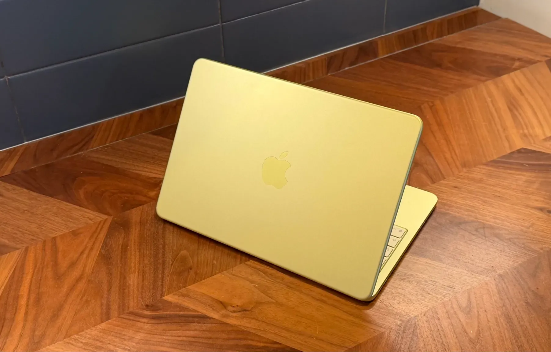 MacBook Neo 2 ชิป A19 Pro และ RAM 12GB พลัง AI บนเครื่องสำหรับคนงบน้อย