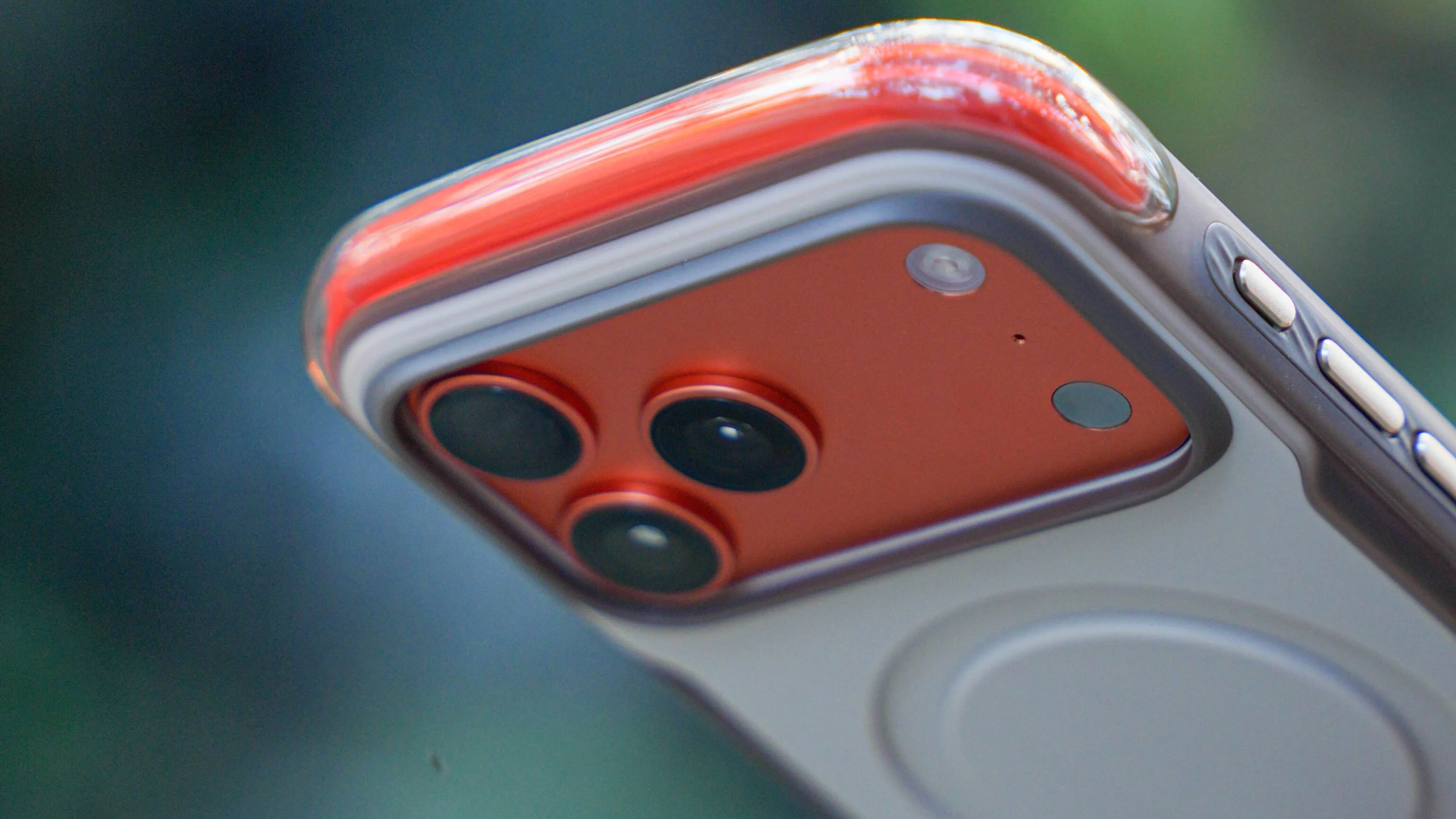 เคส iPhone 18 Pro ที่ดีที่สุด เลือกแบบไหนคุ้มสุด