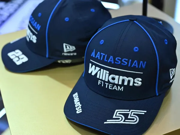 จากสนามแข่งสู่สตรีทสไตล์ F1 กำลังนิยามแฟชั่นยุคใหม่