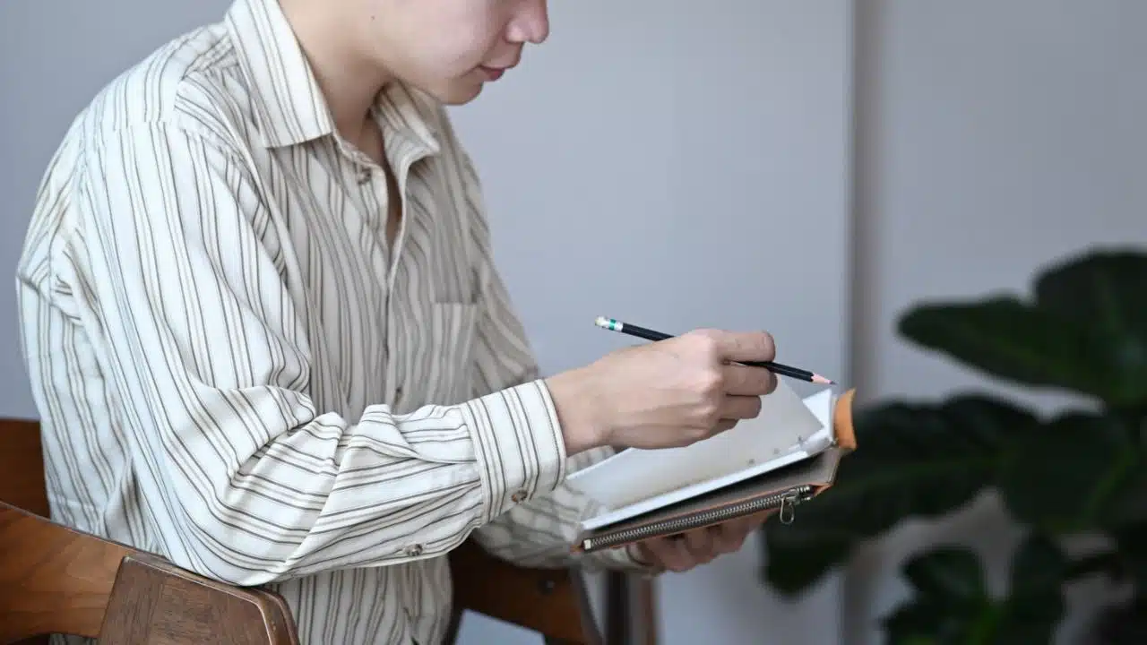 15 นิสัยตอนเช้าที่ช่วยให้สมองปลุกตัวก่อนสิบโมง