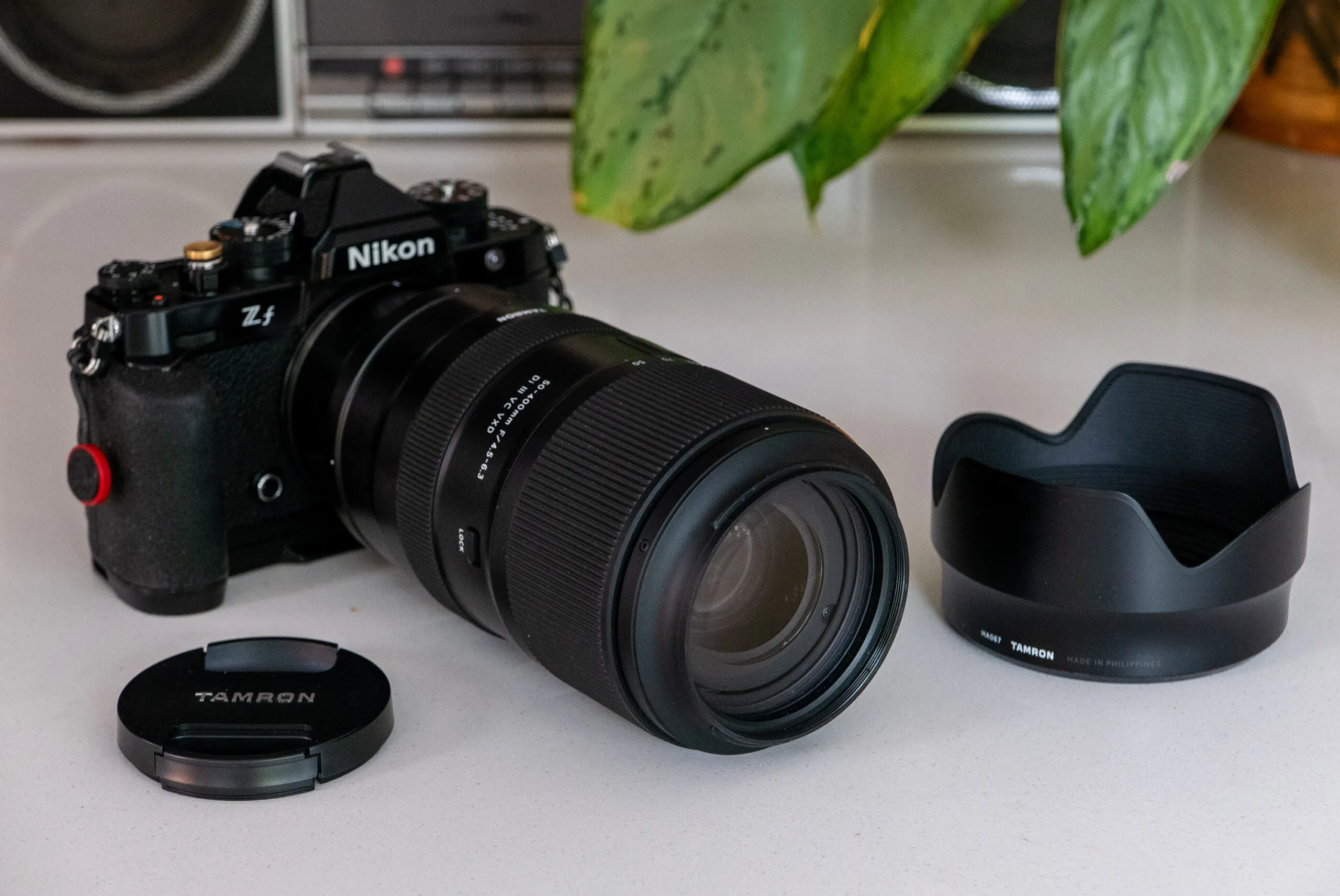 ศึกเลนส์ซูมระยะยาว Tamron 50-400mm ปะทะ LK Samyang 60-180mm f/2.8 เลือกตัวไหนคุ้มกว่า