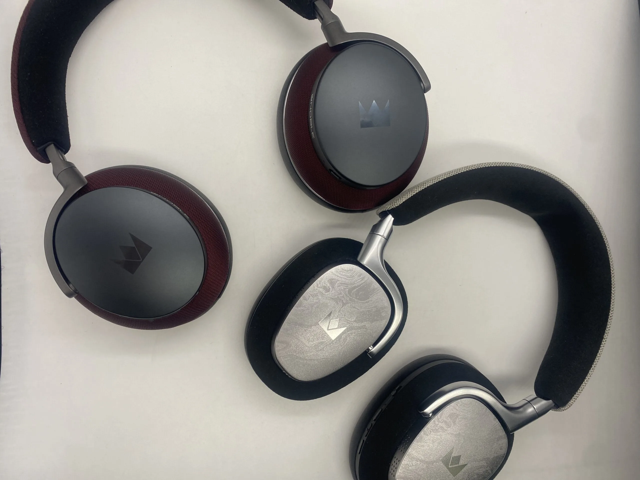เปรียบเทียบไดรเวอร์ Tribrid Nine-Driver IEM กับดีไซน์ Multi-Driver แบบดั้งเดิม
