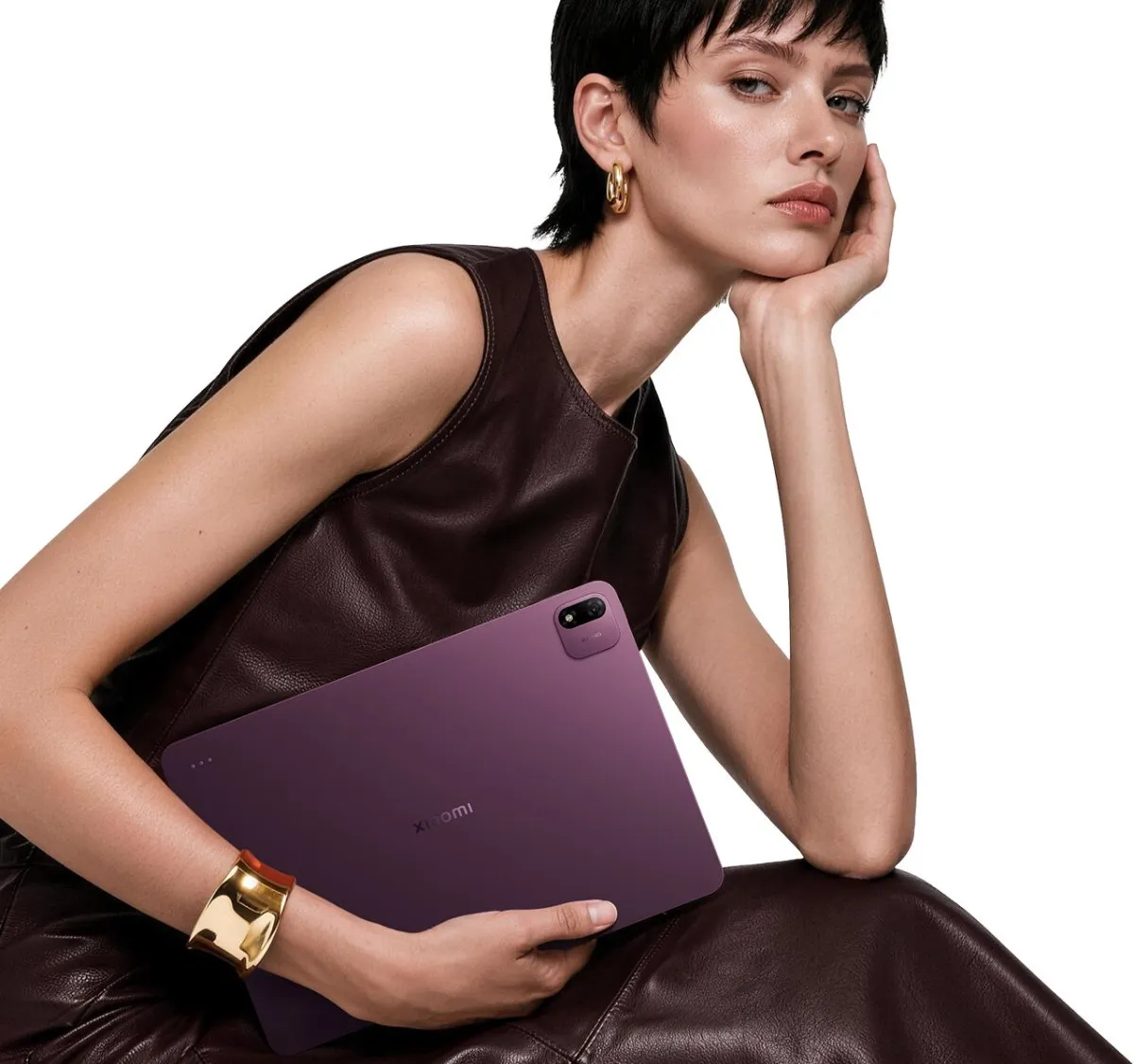 Xiaomi Pad 9 Pro Max แท็บเล็ตจอ 13.3 นิ้วที่เป็นได้ทั้งเครื่องทำงานและหน้าจอเสริม