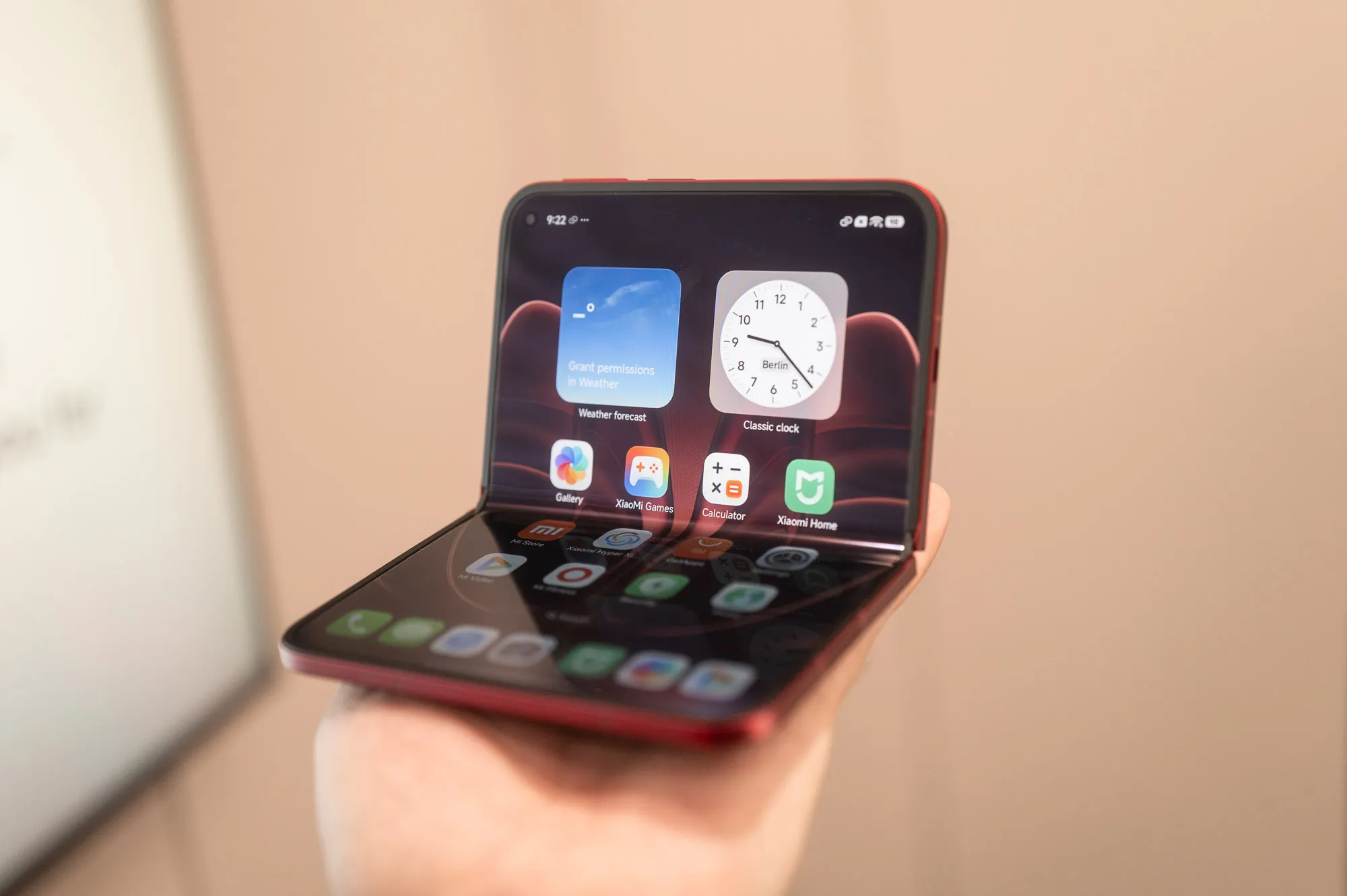 Xiaomi 18 Fold กับ Samsung Z Fold 8 เลือกจอพับกว้างแบบไหนคุ้มกว่า