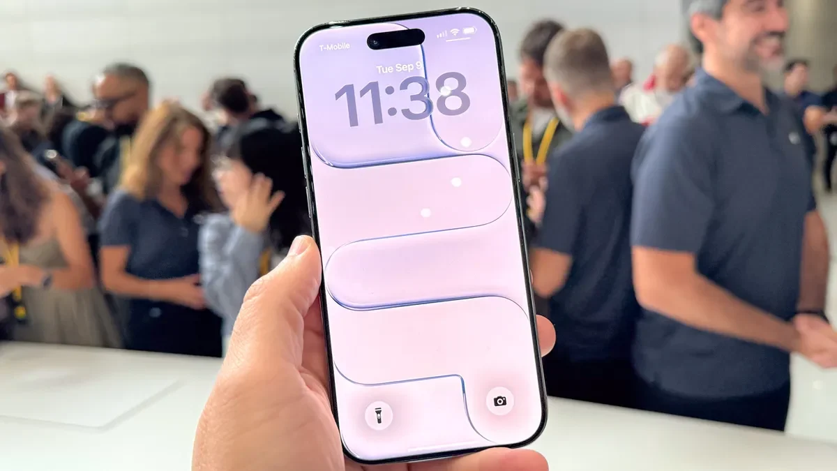 iPhone Ultra พับได้ กับยุคใหม่ของไอโฟนจอพับและ MagSafe