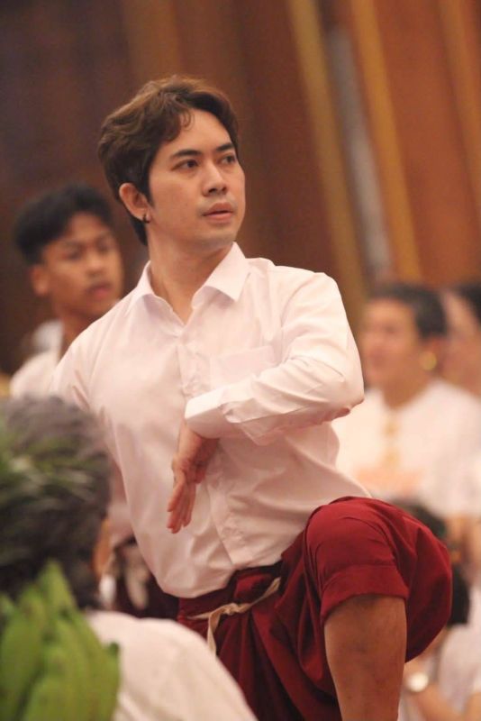 โยคะและการยืดเส้น จัดการปวดหลังเรื้อรังแบบไม่ต้องผ่าตัด