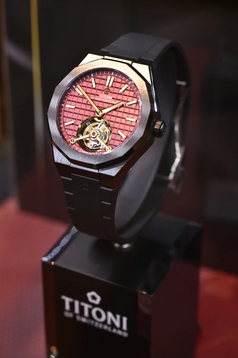นาฬิกาเซรามิกกับ Tourbillon หรูหรา ทางรุกใหม่ของแบรนด์สวิสอิสระ