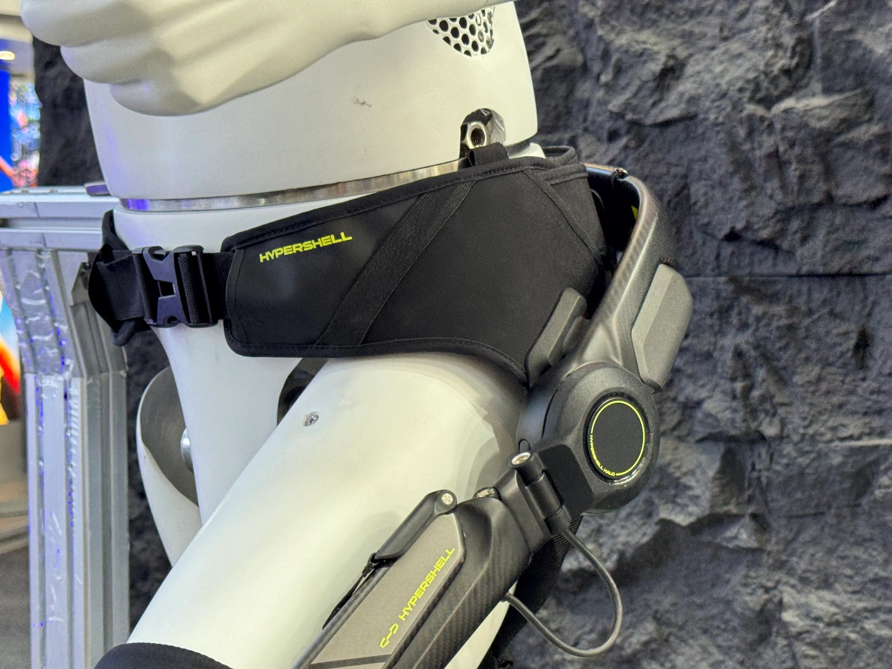 เมื่อขาได้พลัง: exoskeleton เปลี่ยนโลกฟิตเนสกลางแจ้ง