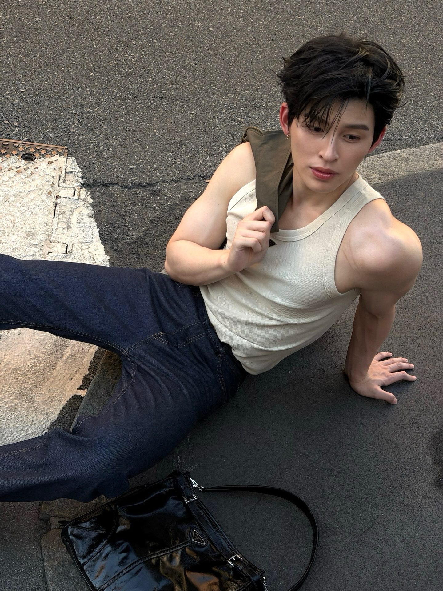 8 ไอเดียแต่งตัวยีนส์แบบไม่ซ้ำ เดนิมที่ไปไกลกว่าคู่เบสิก
