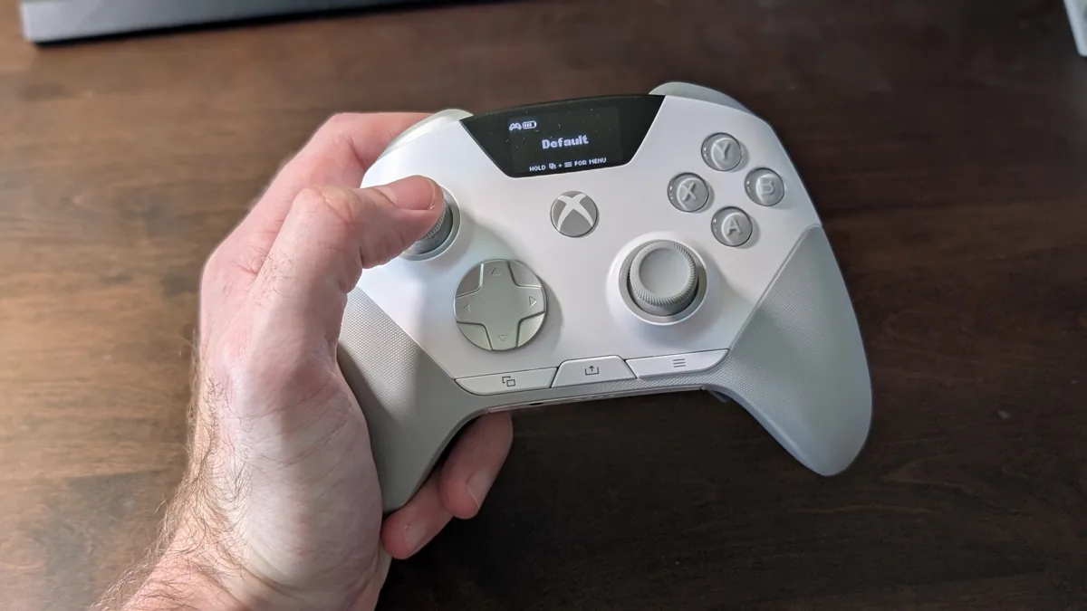 SteelSeries Aeon Pro เกมมิ่งแพดแบตเตอรี่สลับได้ที่แข่งขันระดับโปร