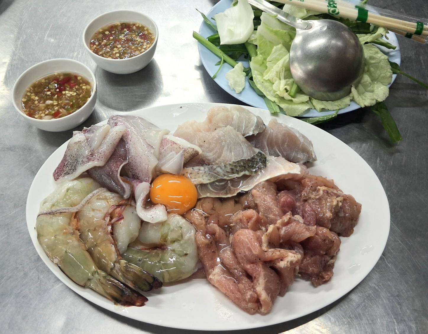 โบราณเมนูข้าวแช่และร้านท้องถิ่นที่เสี่ยงหายไป มรดกรสชาติในมือคนทำรุ่นเก่า
