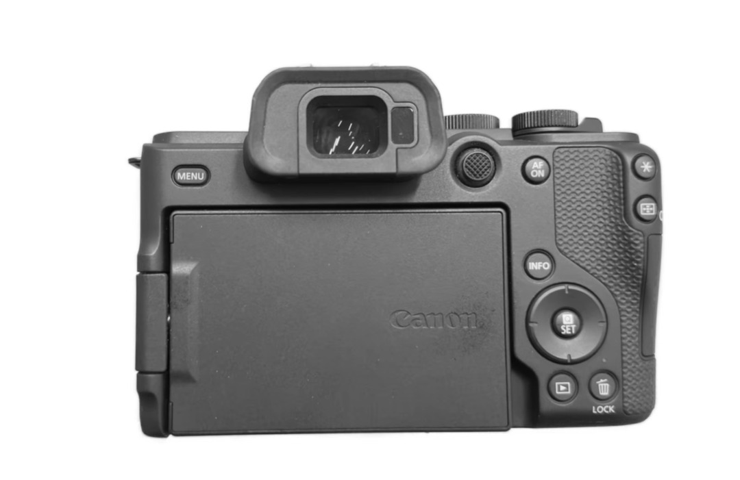ถอดรหัส Canon EOS R8 Mark II จากสเปกหลุดและดีไซน์ใหม่