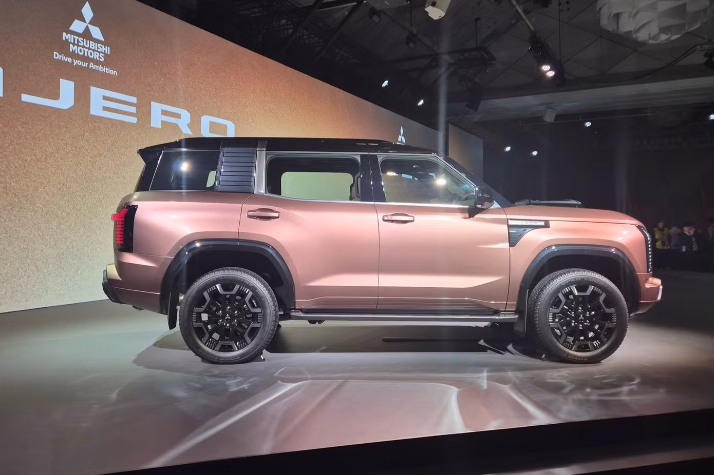 ปาเจโร่เจเนอเรชันใหม่ สเปกครบ เคาะรุ่นย่อย ชนตรง Prado และ Everest