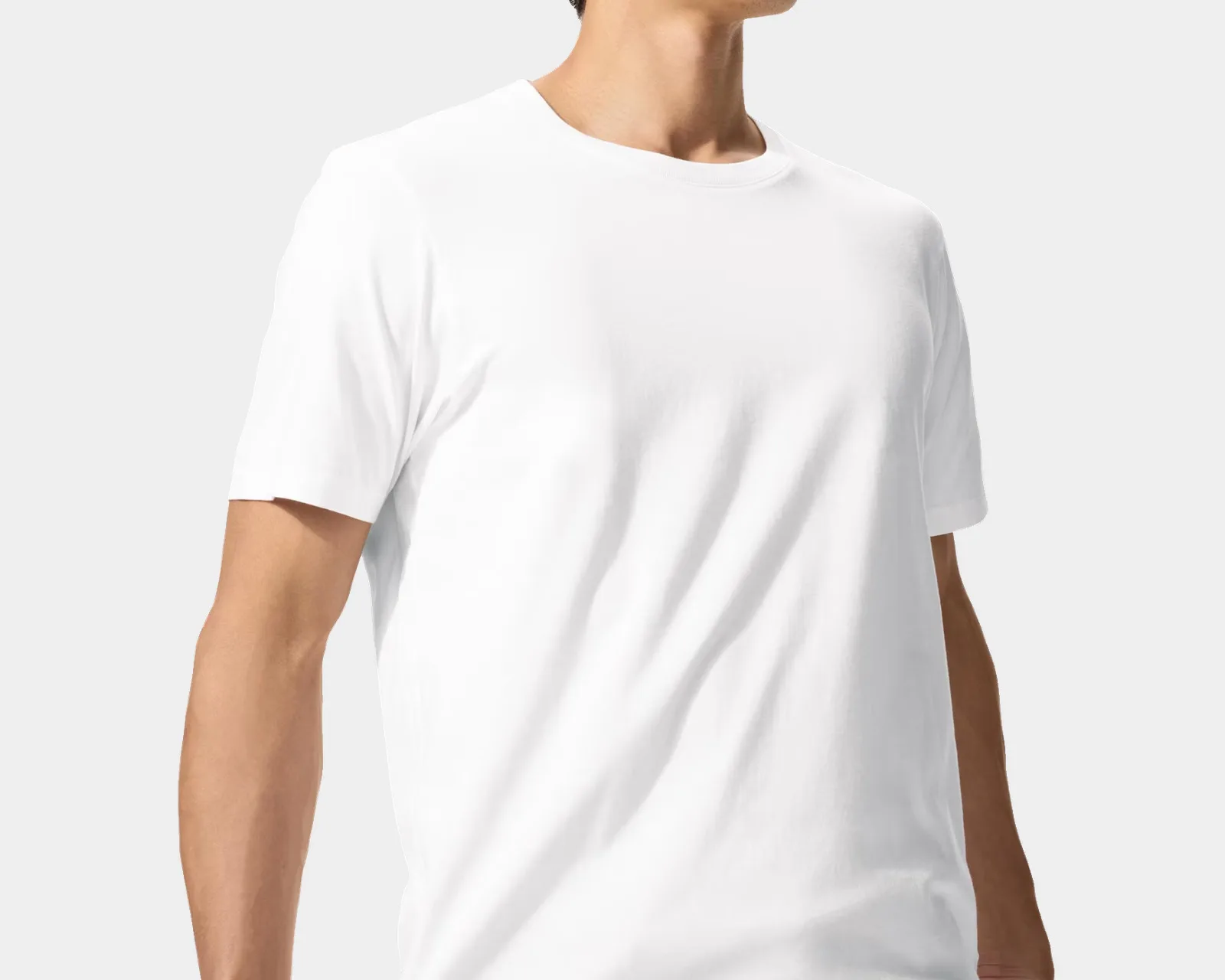 Essential Basics Face-Off เปรียบเทียบเสื้อพื้นฐานคุ้มค่าที่สุด