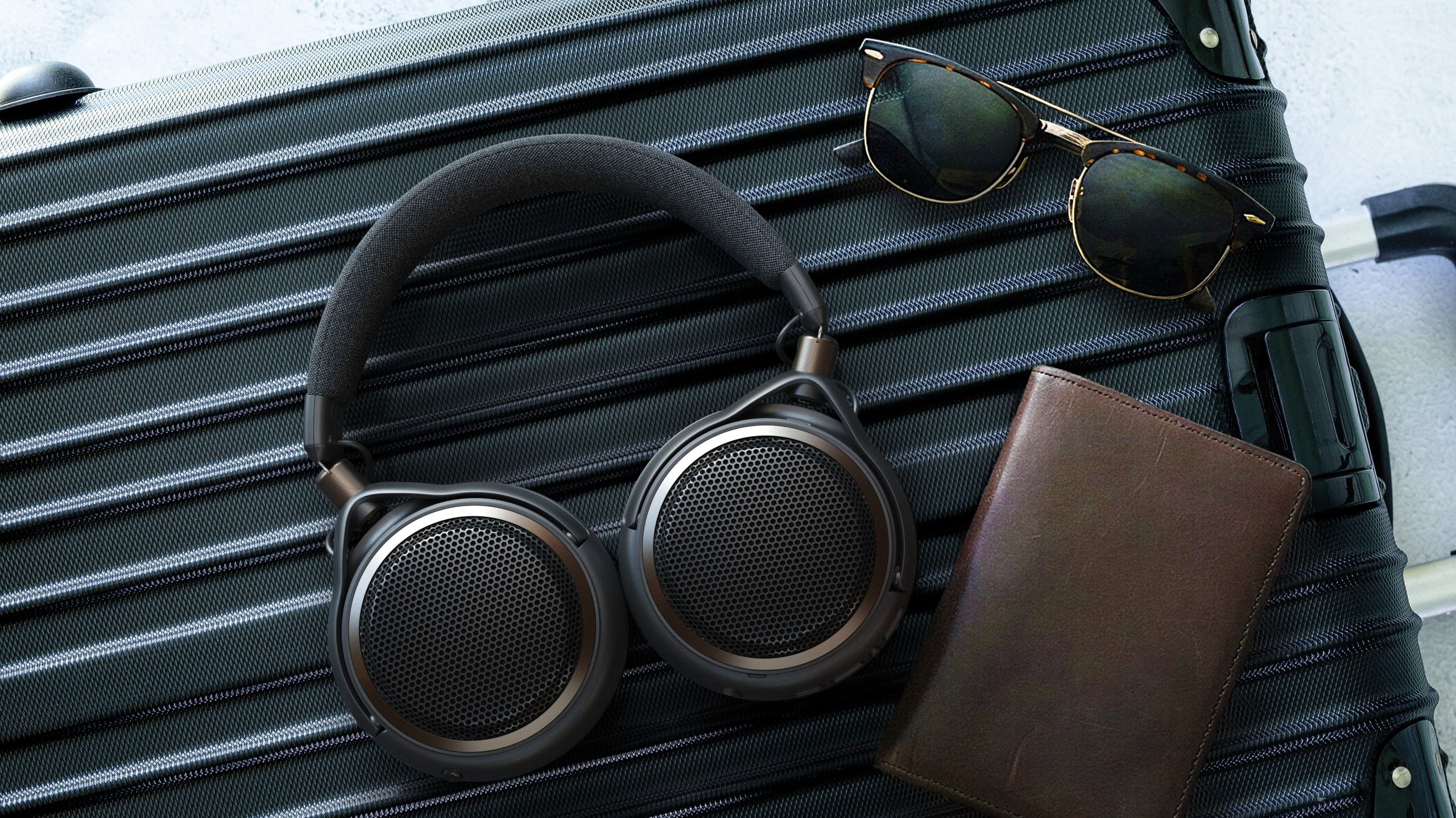 ศึกหูฟังไร้สายแบตอึดเกิน 60 ชั่วโมง Beyerdynamic ปะทะ Belkin และ Audio-Technica