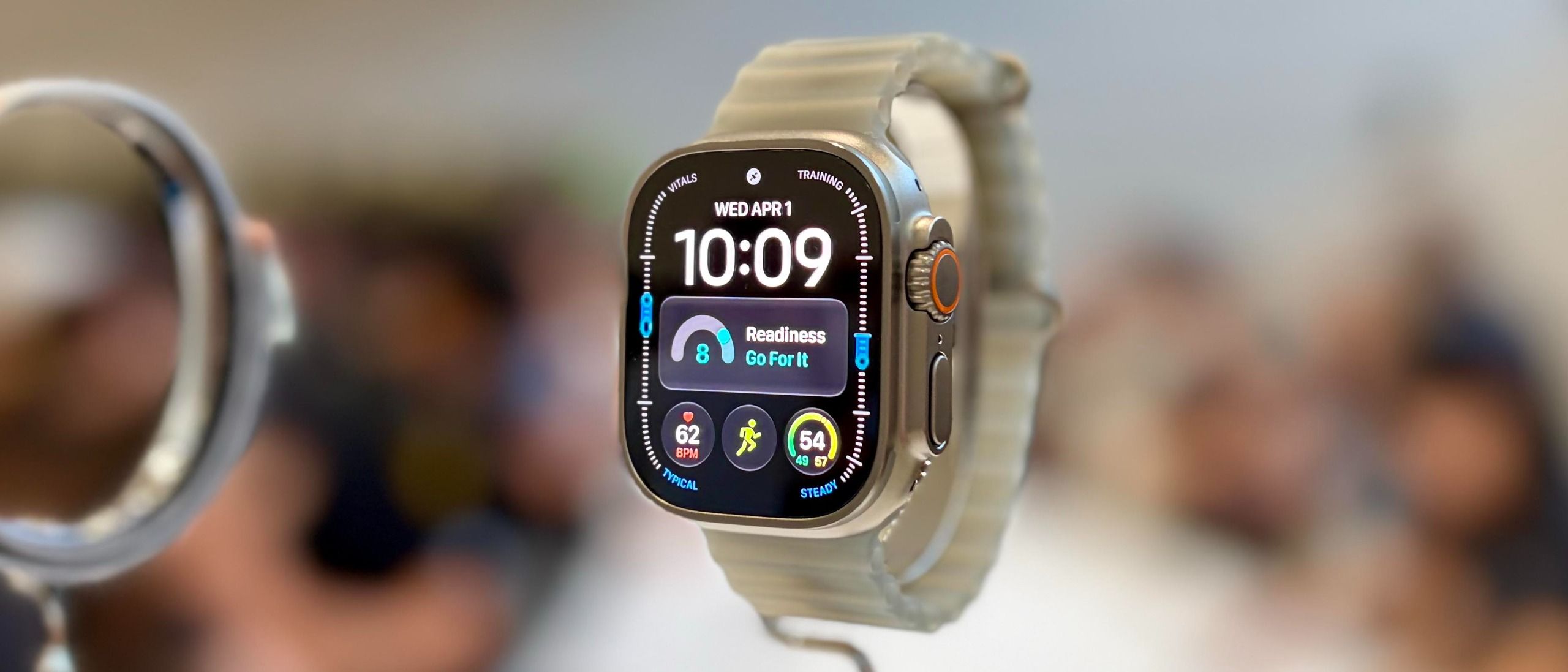 Apple Watch Ultra 4 นาฬิกาสปอร์ตที่เน้นหัวใจและแบตเตอรี่ระยะไกล
