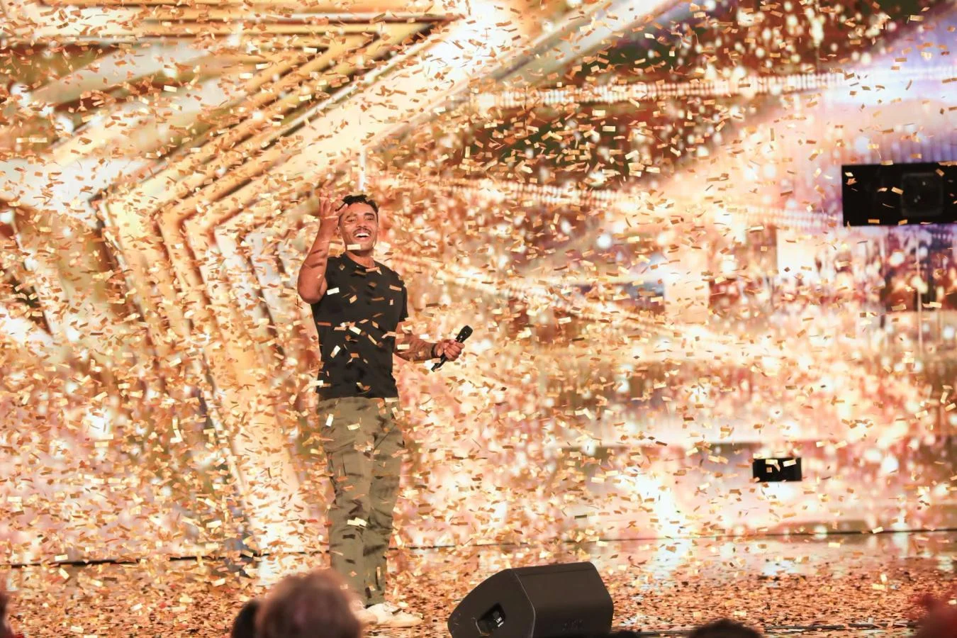 โมเมนต์ Golden Buzzer ที่พาเนเน่ รอยัลสู่เวทีรอบรองและรอบชิง AGT
