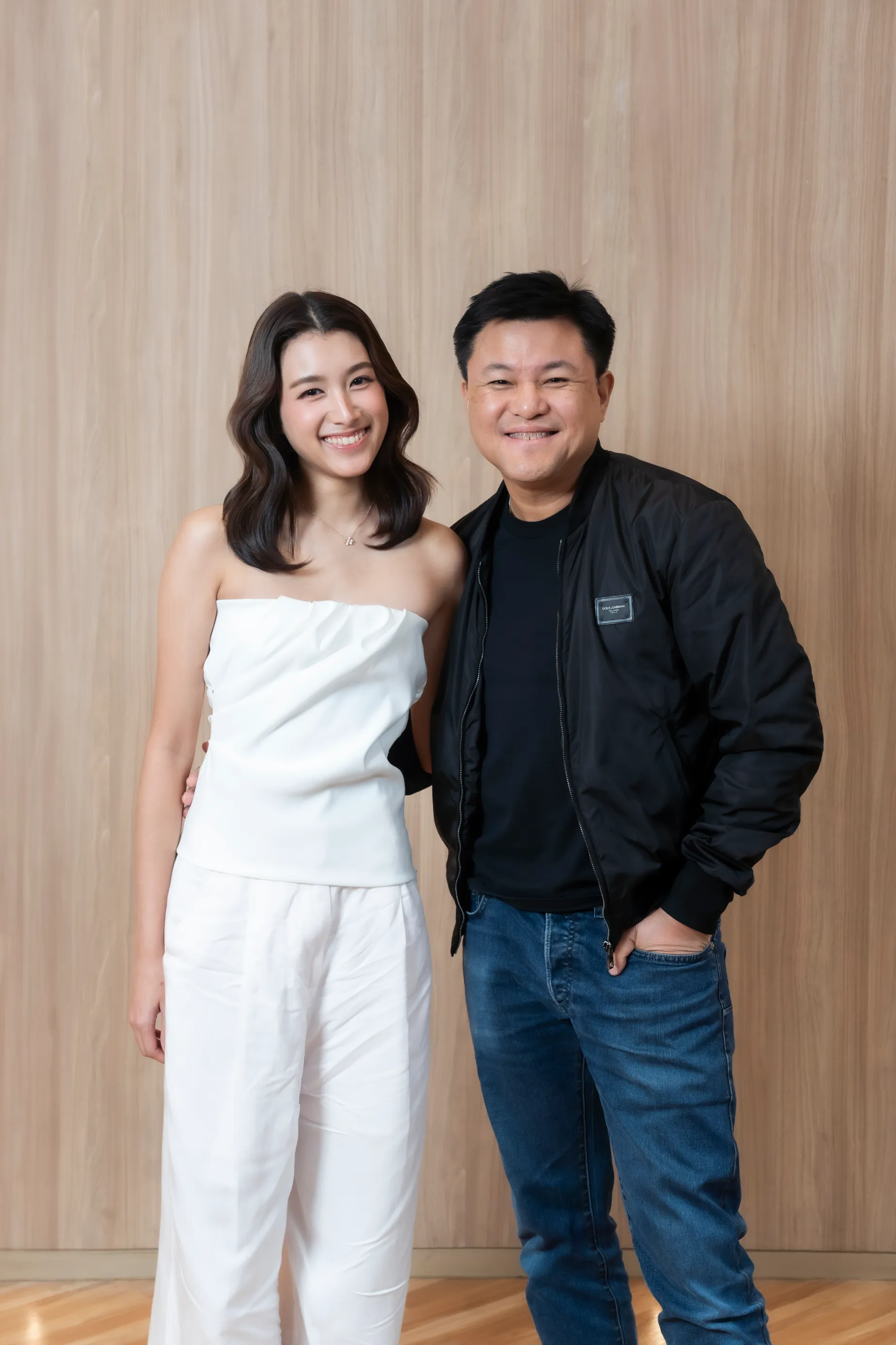 เมื่อสตูดิโอสร้างซีรีส์กลายเป็นอาณาจักรธุรกิจครบวงจร