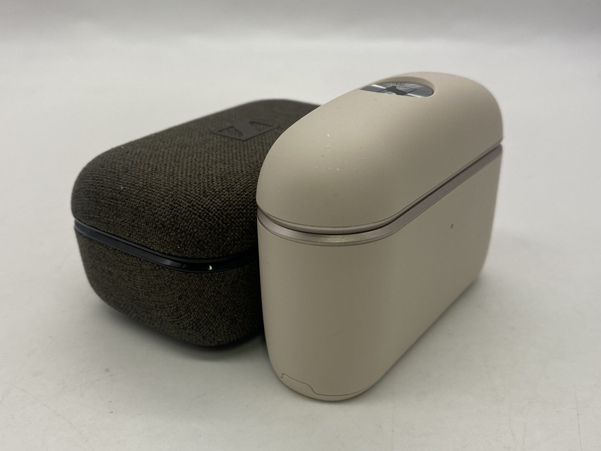 หูฟังไร้สายพรีเมียมศึกใหญ่ Sennheiser Momentum True Wireless 5 vs Noble FoKus Artemis