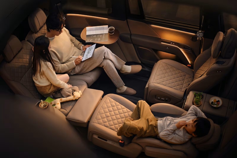 รถ SUV 6 ที่นั่ง ระดับเรือธง ศึกใหม่ของรถครอบครัวไฟฟ้า