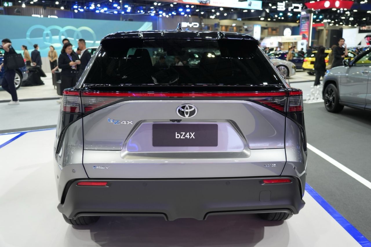 Toyota bZ4X ดอกเบี้ย 0% 84 เดือน คุ้มสุดในกลุ่ม SUV ไฟฟ้า