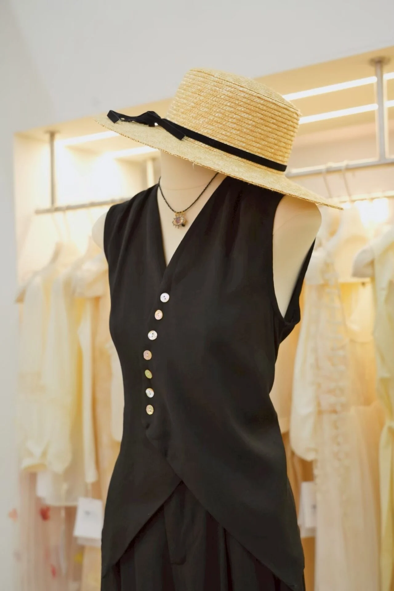 egg Korean Fashion บุกชั้น G ศูนย์การค้า แฟชั่นเกาหลีรุกใกล้สายแฟมากขึ้น