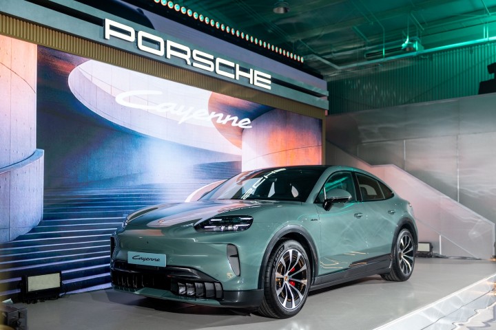Porsche Cayenne Coupe Electric ระยะวิ่ง 669 กม จุดไฟศึกตลาดรถไฟฟ้าหรู