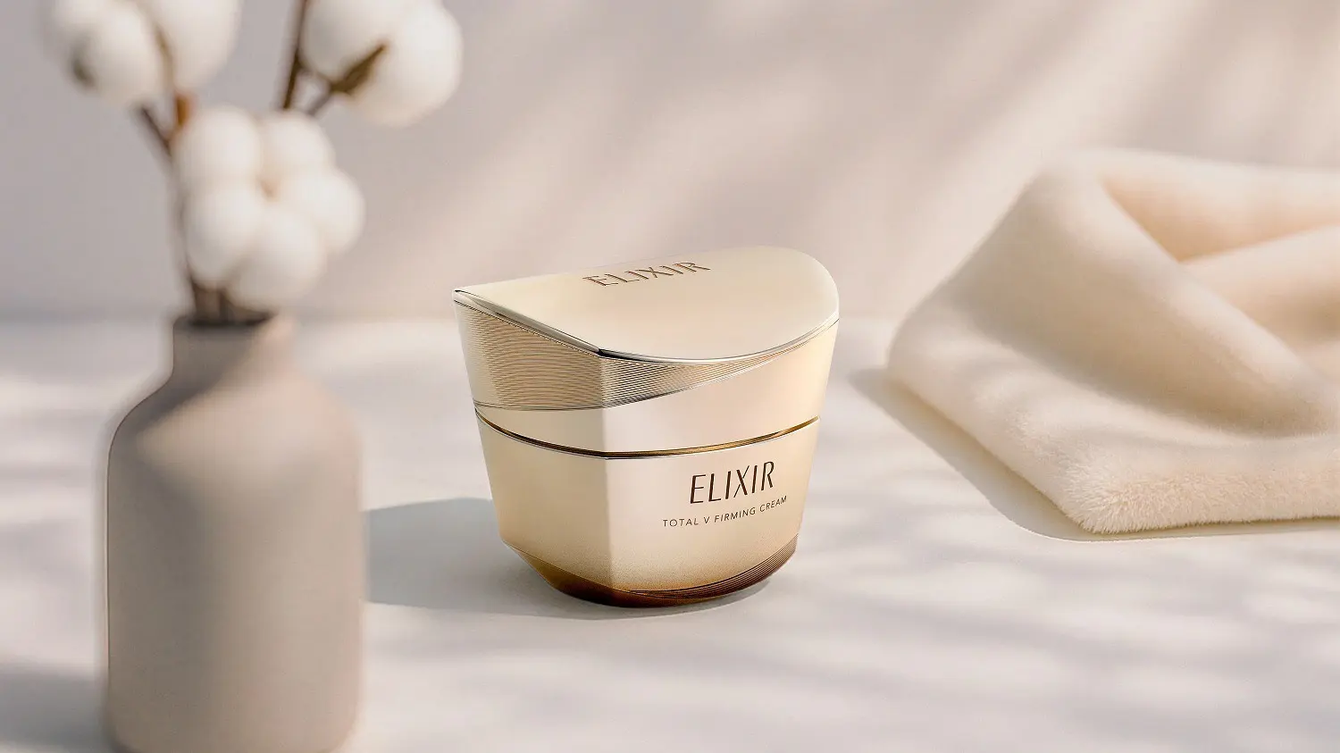 Ring Collagen เทคโนโลยีใหม่ที่เล็งตรงปัญหาผิวหย่อนคล้อยในครีมยกกระชับ ELIXIR Total V