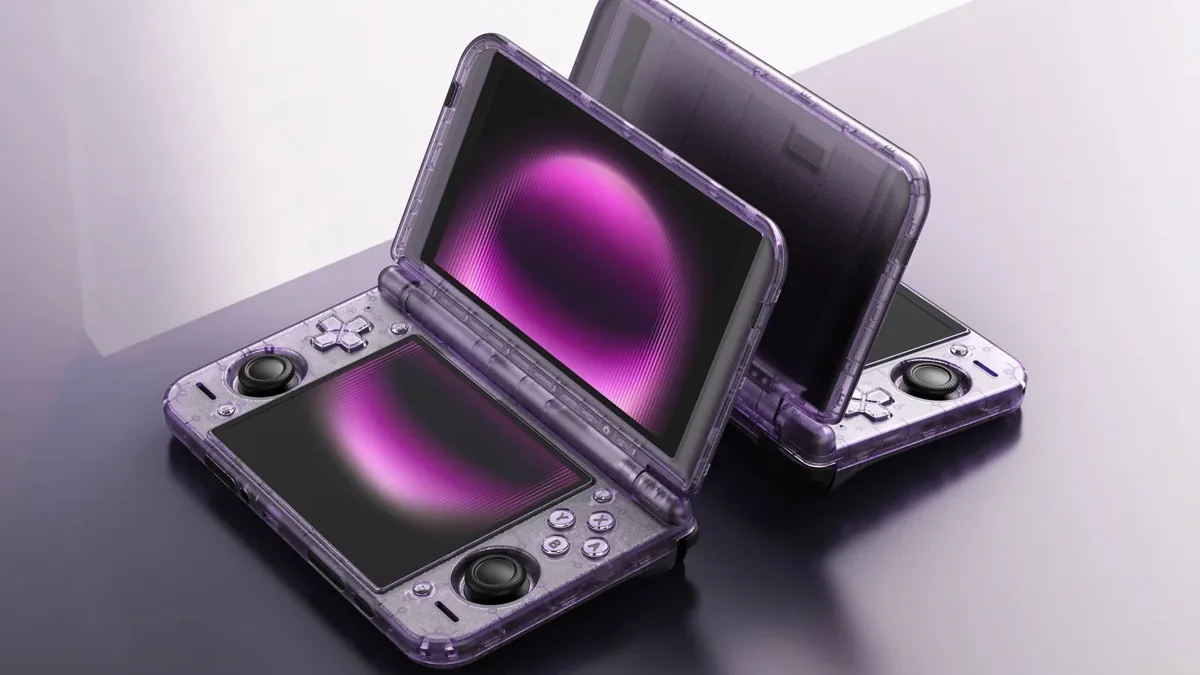 ศึกเครื่องเกมพกพาสองจอ Anbernic RG DS Plus ปะทะ Retroid Pocket Duo