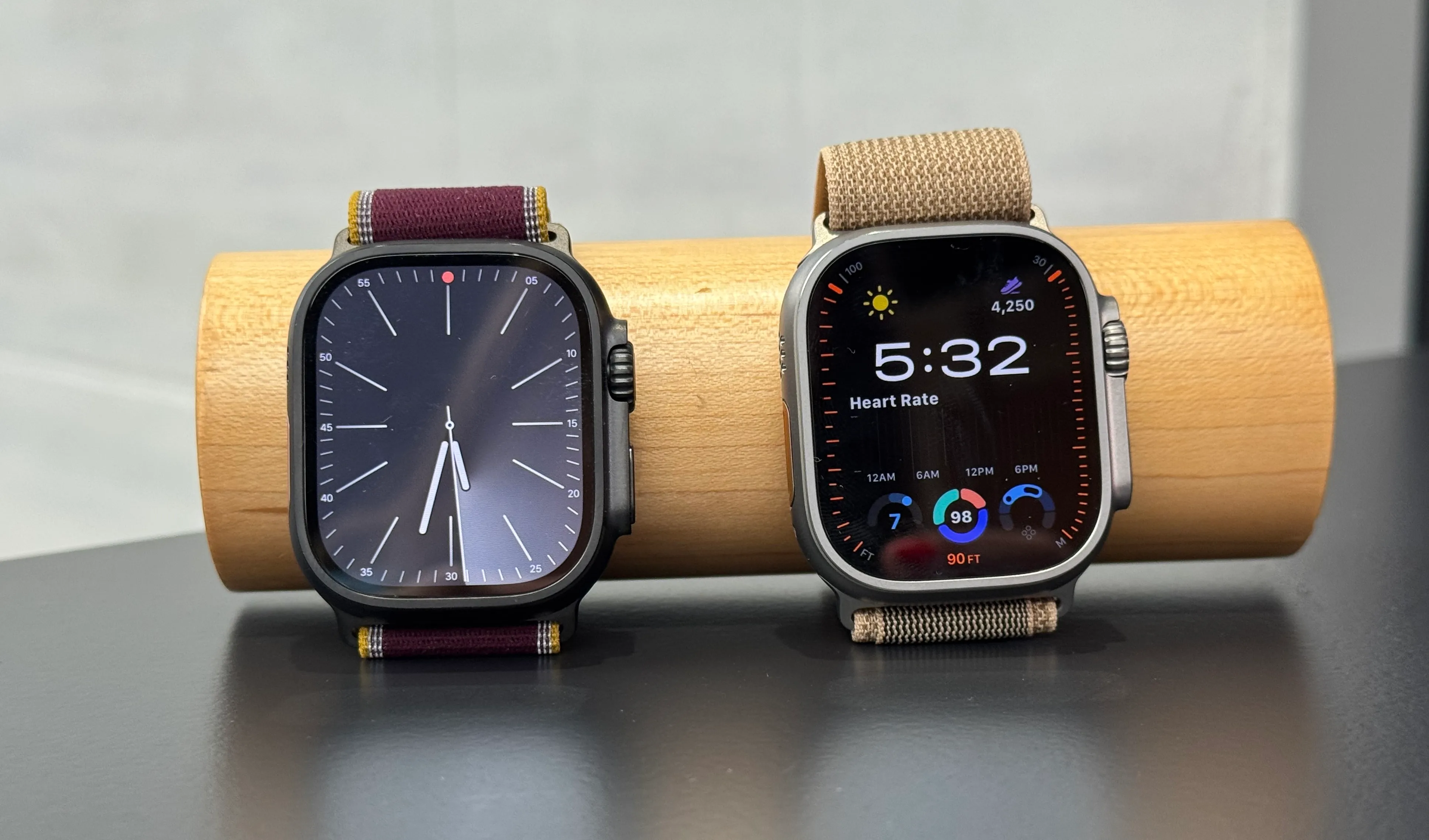 Apple Watch Series 12 vs Ultra 4 เลือกเรือธงเรือนไหนดี