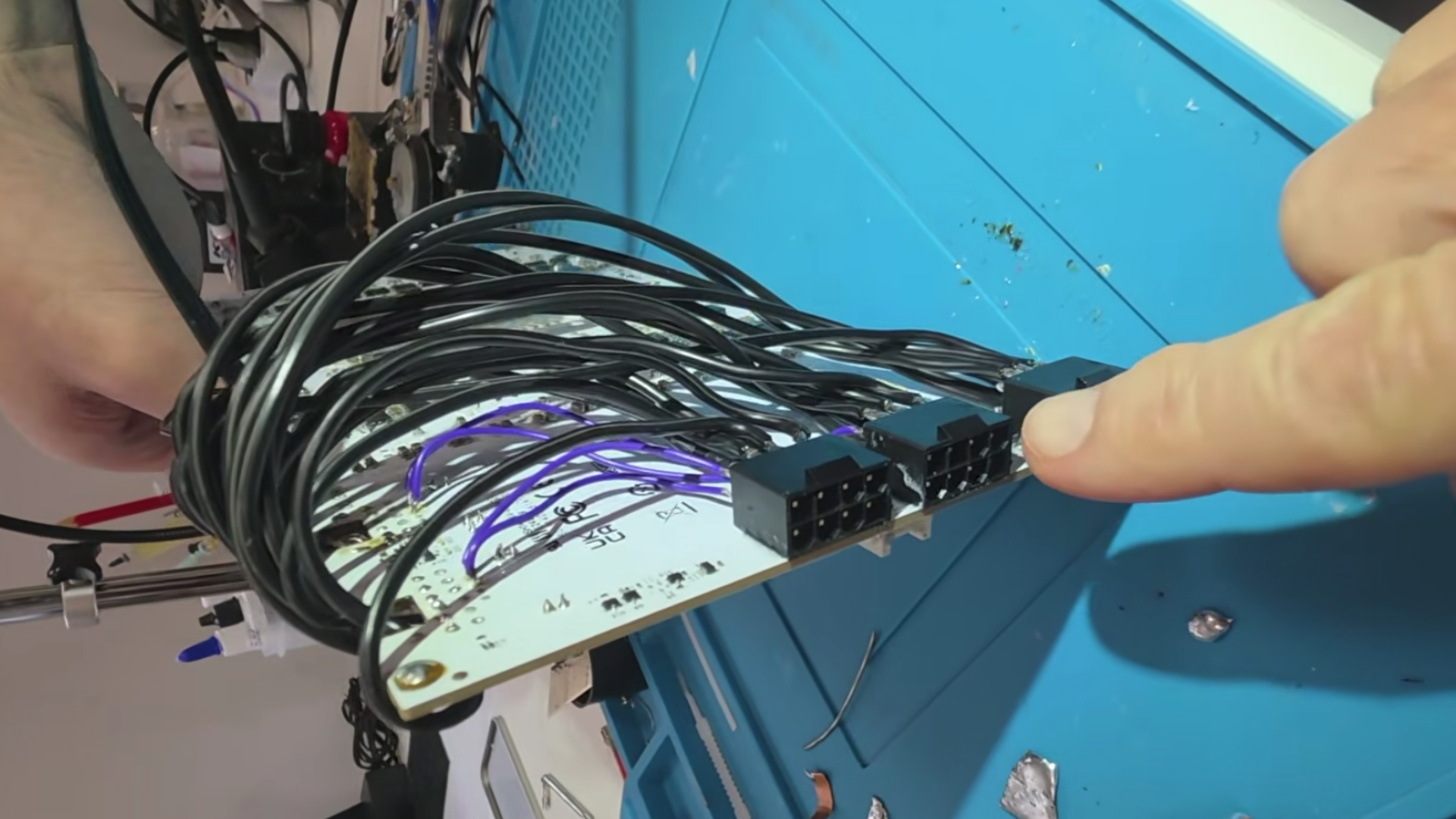 หัวต่อไฟเลี้ยง GPU ระดับไฮเอนด์กำลังหลอมละลาย ปัญหาที่ 8‑pin กับ 16‑pin ซ่อนอยู่