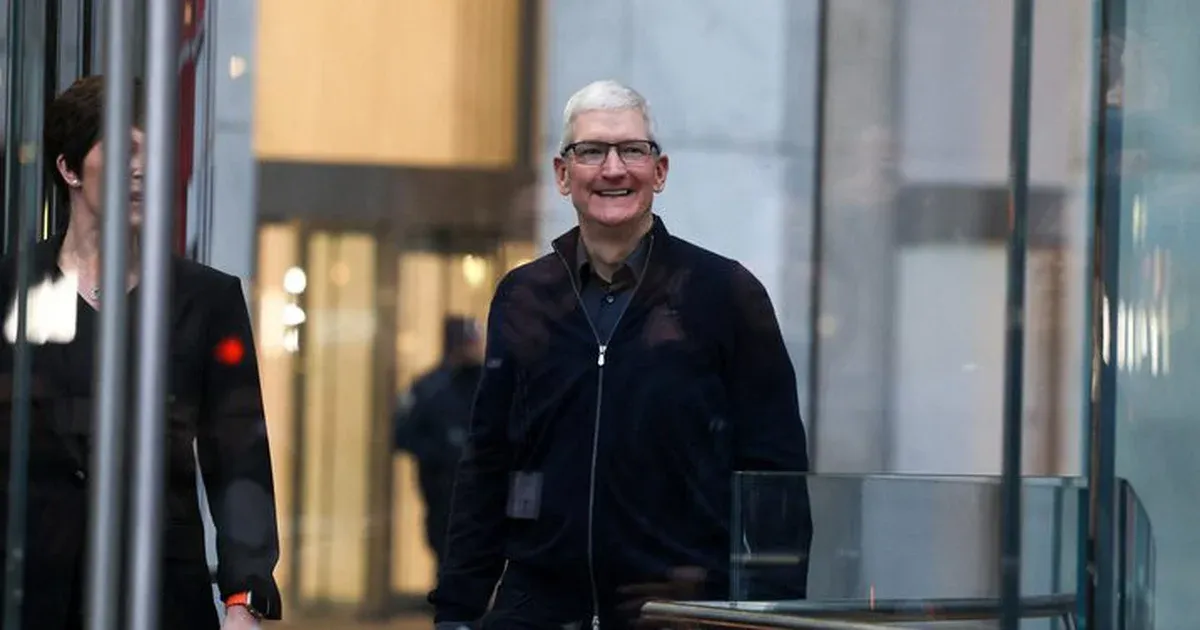 ภารกิจไอโฟนพับได้ของ Apple ทำไมต้องรอและแลกมาด้วยอะไร