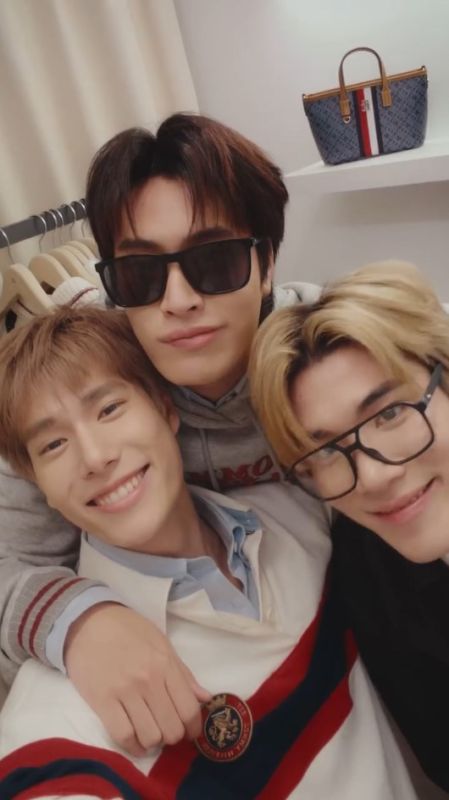 สามแบรนด์แอมบาสเดอร์พา Tommy Hilfiger New York สะเทือนที่นิวยอร์กแฟชั่นวีค