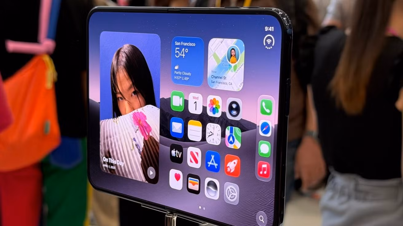 iPhone Duo พับได้ของ Apple กำลังเขียนนิยามใหม่ให้สมาร์ทโฟนพับได้