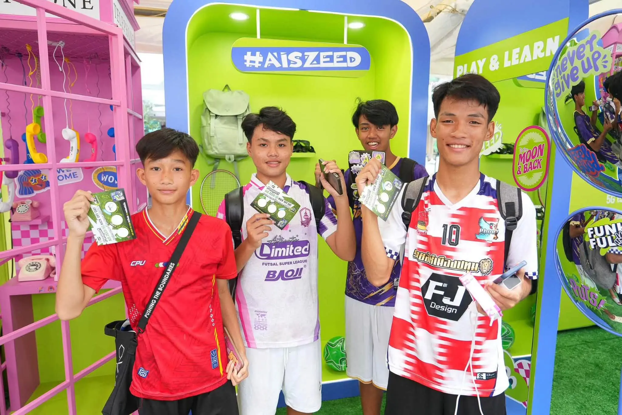 AIS ZEED 5G ผนึก EA SPORTS FC Mobile เปิดคอมมูนิตี้อีสปอร์ตมือถือกลางสยาม