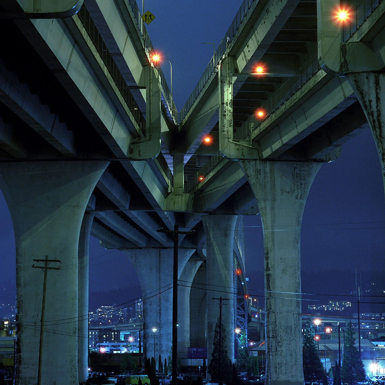 Lucky C400 vs CineStill 800T ฟิล์มสีนิชตัวไหนให้ลุควินเทจโดนใจกว่า