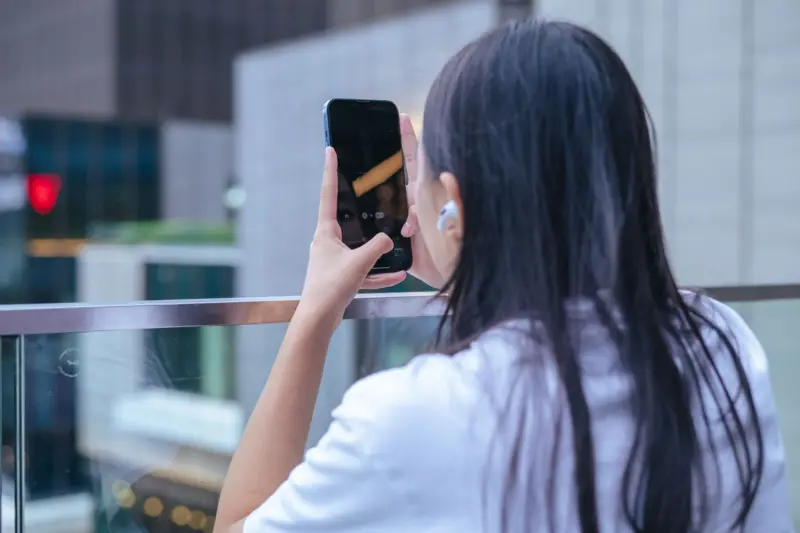 ทำไม Gen Z การหลอกลวงออนไลน์ พุ่งสูง และมันบั่นทอนสุขภาพจิตอย่างไร