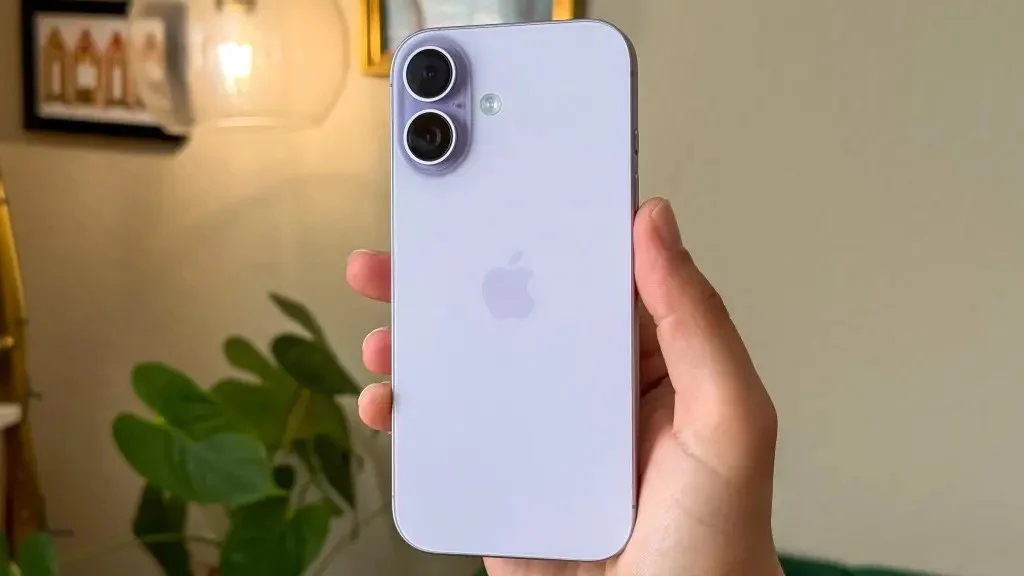 ทำไม Apple แยกไทม์ไลน์ iPhone 18 เป็นสองช่วง และผู้ซื้อควรวางแผนอย่างไร