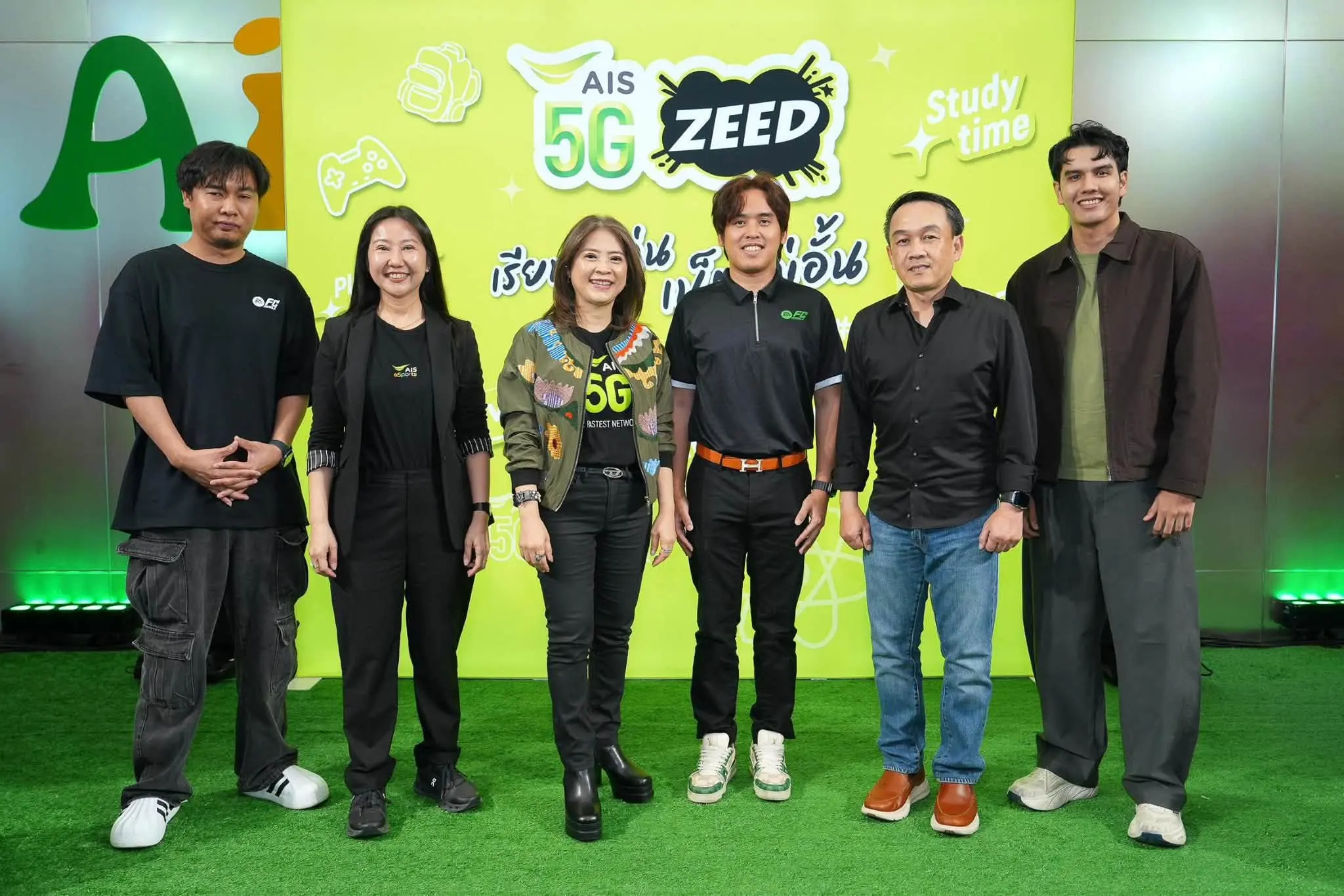AIS ZEED 5G ผนึก EA SPORTS FC Mobile เปิดคอมมูนิตี้อีสปอร์ตมือถือกลางสยาม