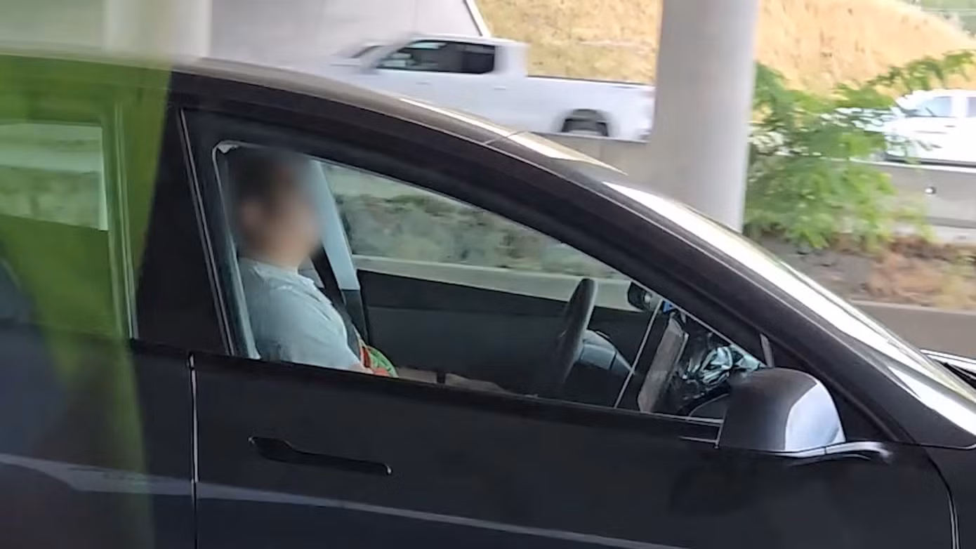 วิกฤตกำกับดูแล Tesla Autopilot เมื่อคนขับหลับแต่รถยังวิ่ง