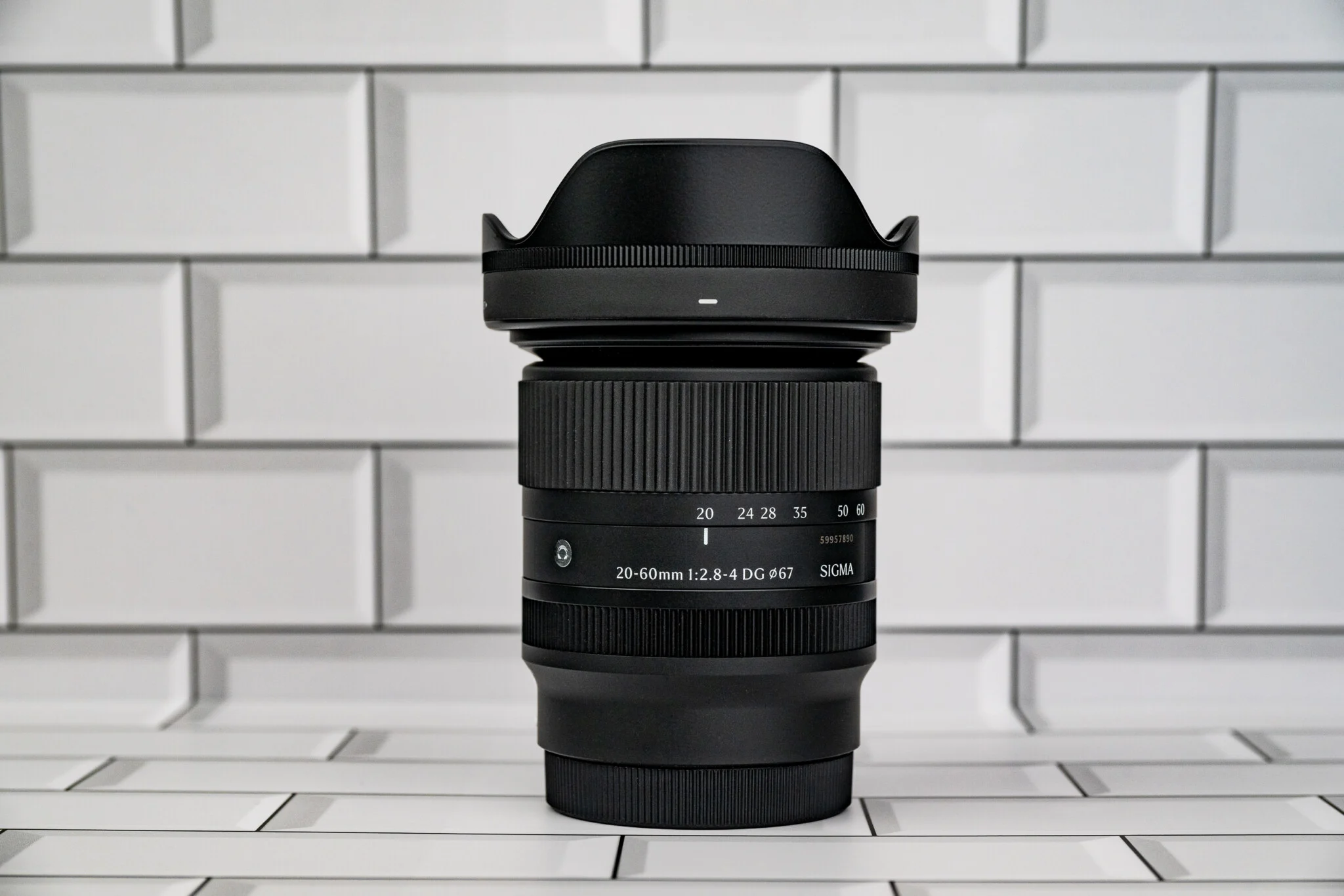 ศึกเลนส์ซูมเร็ว compact Sigma 20-60mm vs Samyang 24-60mm
