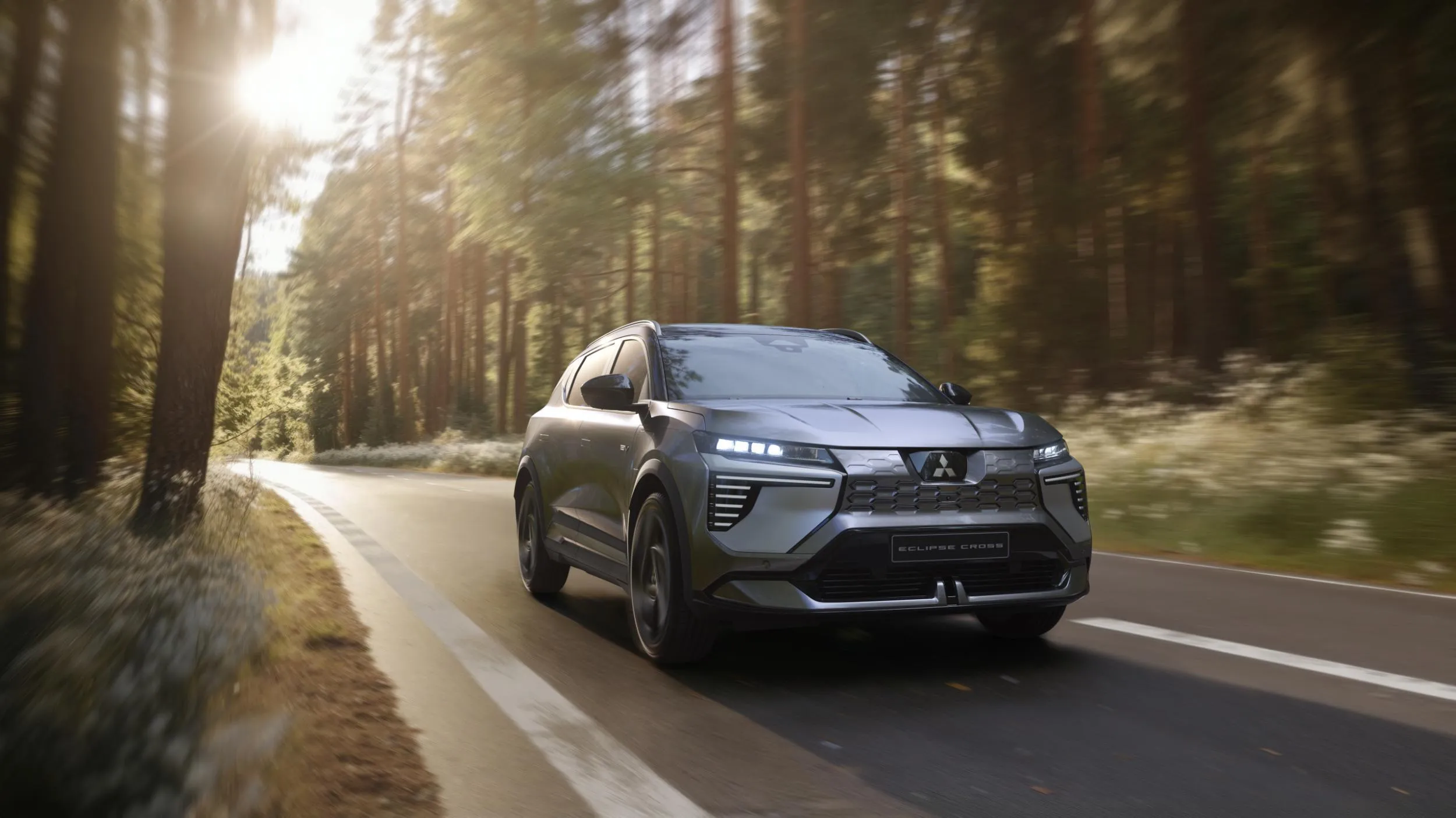 เจาะลึก Mitsubishi Eclipse Cross EV รุ่นใหม่ แบตอัปเกรด มอเตอร์แรงขึ้น ราคาเข้ากลางตลาด