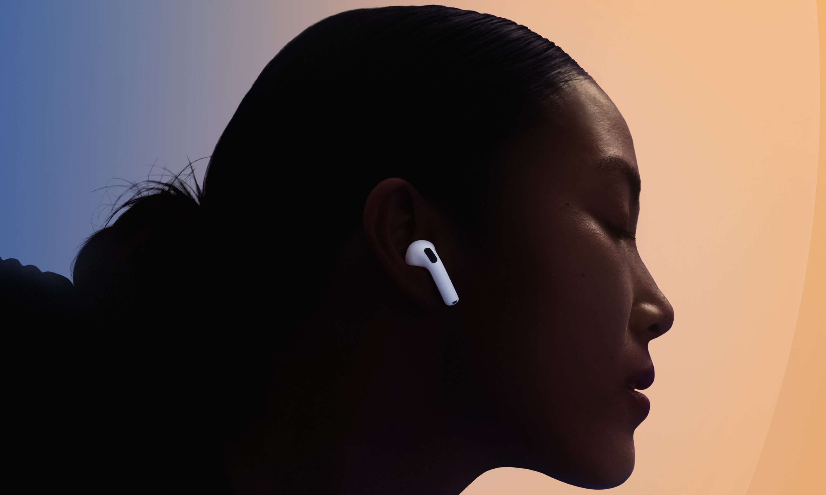 AirPods 5 vs AirPods 4 หูฟังเดินทางสาย ANC เลือกตัวไหนคุ้มกว่า