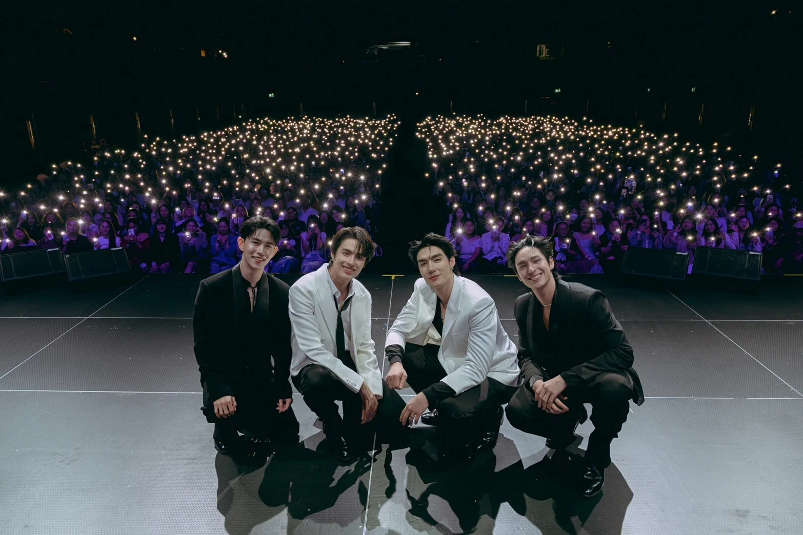 ปิดฉากความประทับใจ งานแฟนมีตติ้งสุดท้ายที่ทำแฟนซีรีส์ร้องไห้