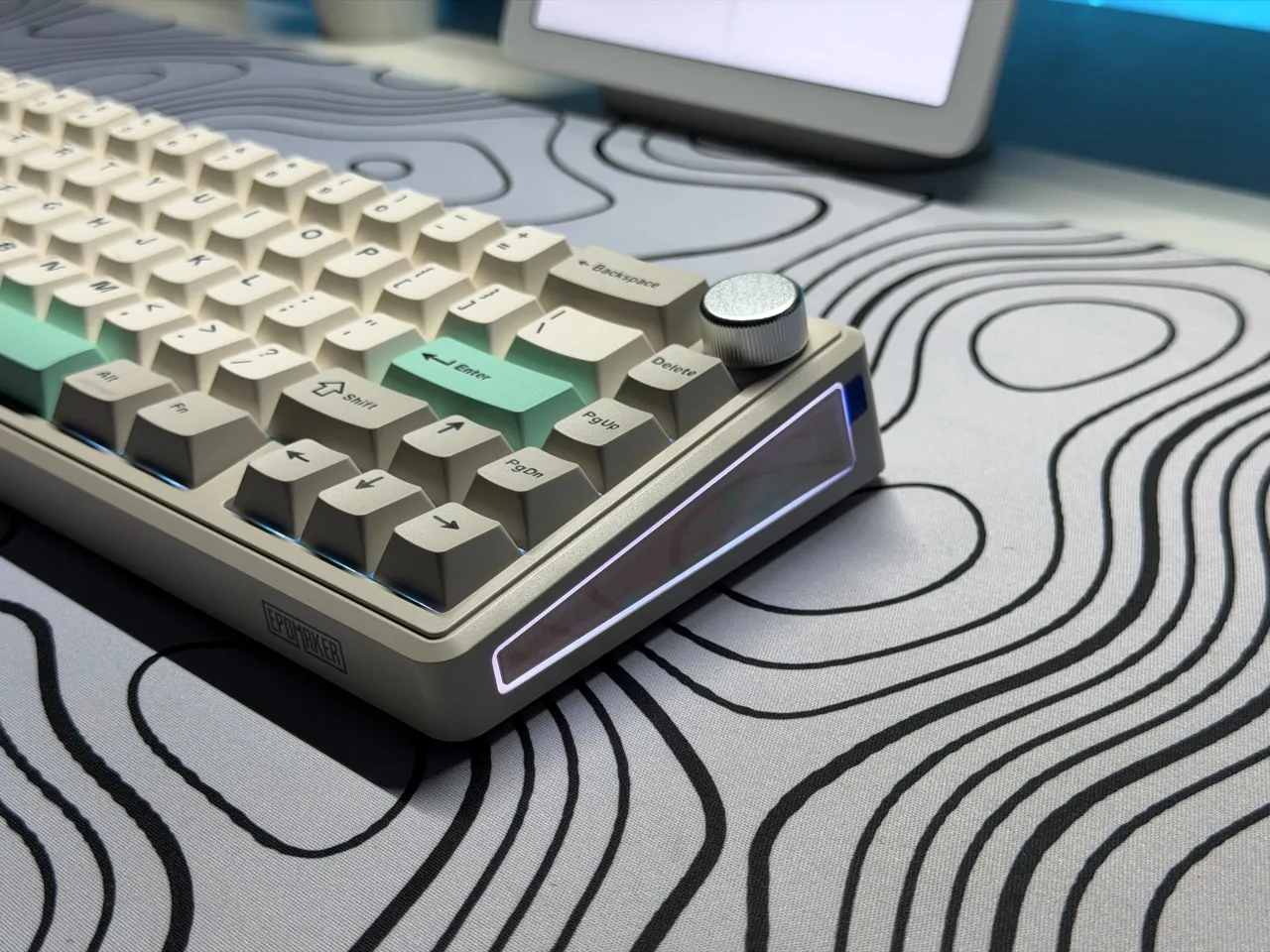ศึกคีย์บอร์ดเมคานิคัล 75 เปอร์เซ็นต์ Tecware Spectre 75 ปะทะ EPOMAKER TH65