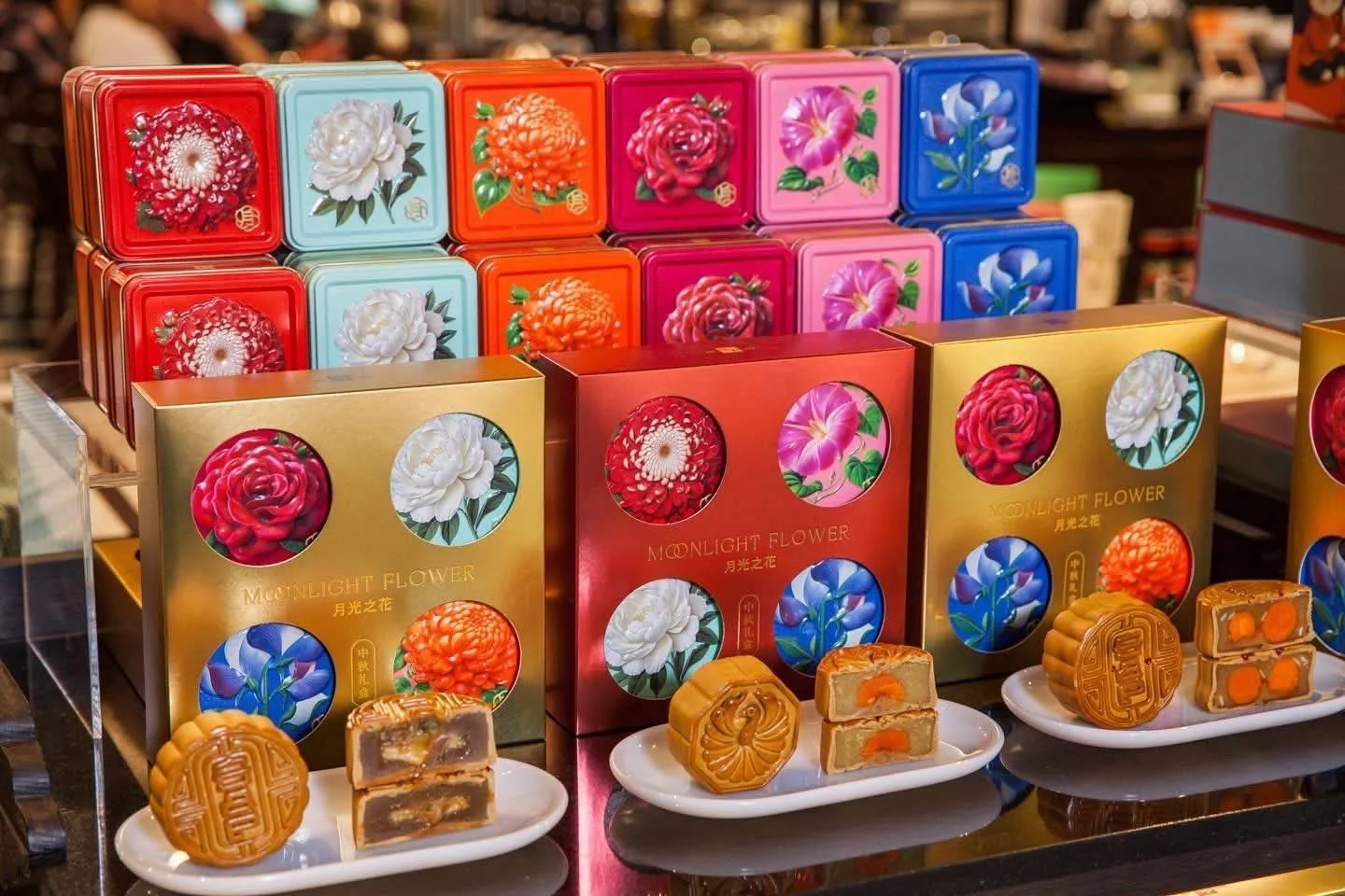 Moonlight Flower Collection เมื่อขนมไหว้พระจันทร์กลายเป็นของขวัญศิลปะดอกไม้ยามค่ำ