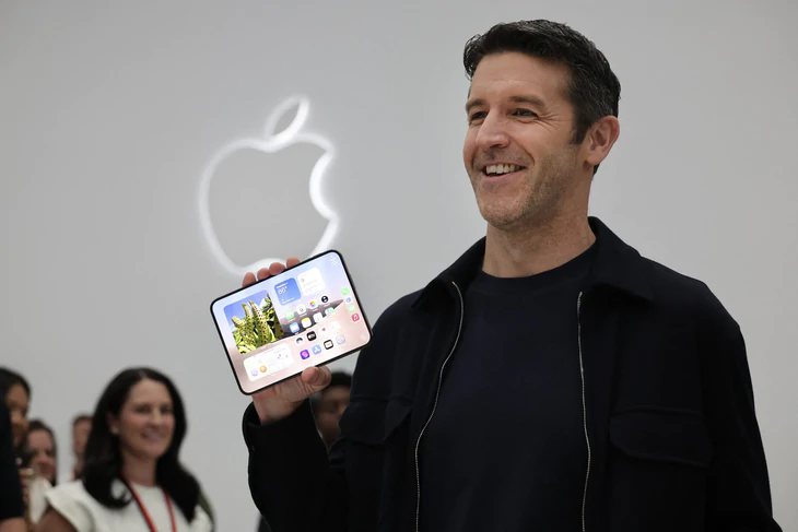 iPhone Duo ราคาแพงแต่คุ้มไหม เมื่อเทียบกับเรือธงจอปกติ