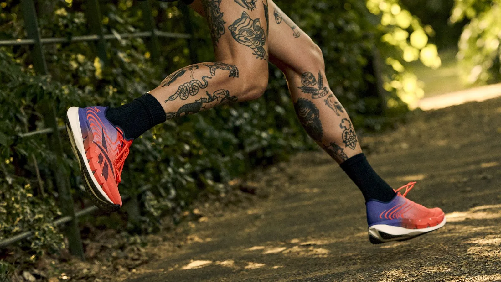 Reebok SpeedShifter รองเท้า super shoe เพลตคาร์บอนไฟเบอร์ที่พร้อมท้าชน Nike และ Adidas